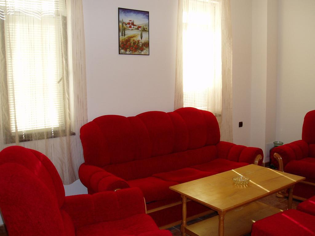 Villa Prolet General-Kantardzhievo Δωμάτιο φωτογραφία